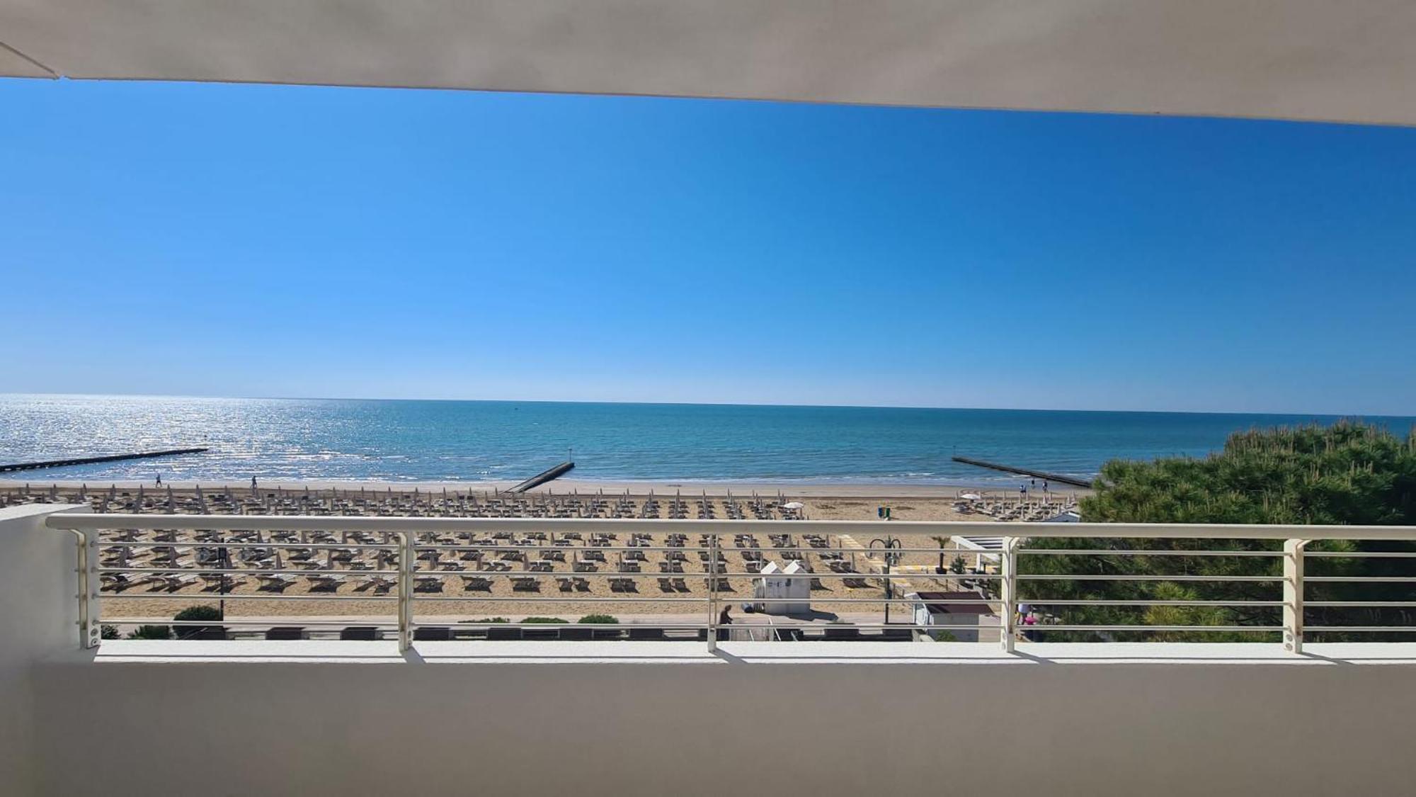 Residence Faro - Walterigato Apartments Solo Per Famiglie Lido di Jesolo Zewnętrze zdjęcie