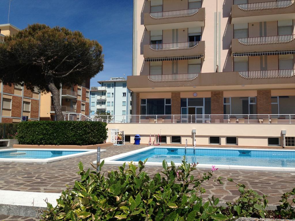 Residence Faro - Walterigato Apartments Solo Per Famiglie Lido di Jesolo Zewnętrze zdjęcie