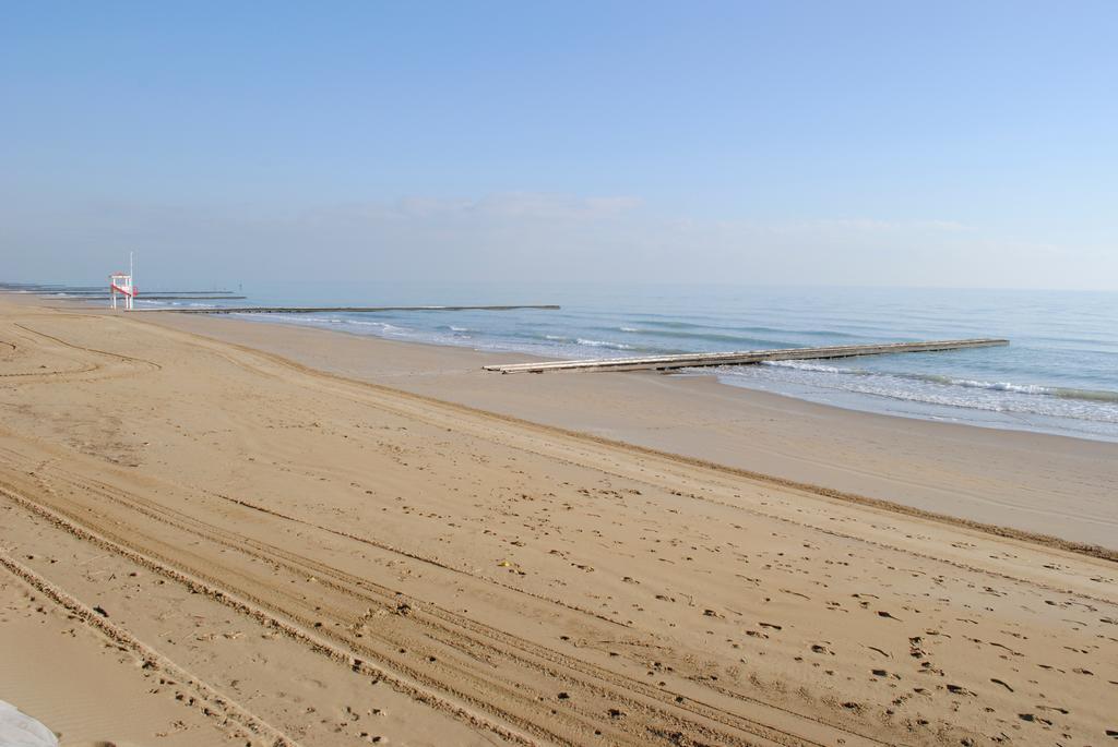 Residence Faro - Walterigato Apartments Solo Per Famiglie Lido di Jesolo Zewnętrze zdjęcie