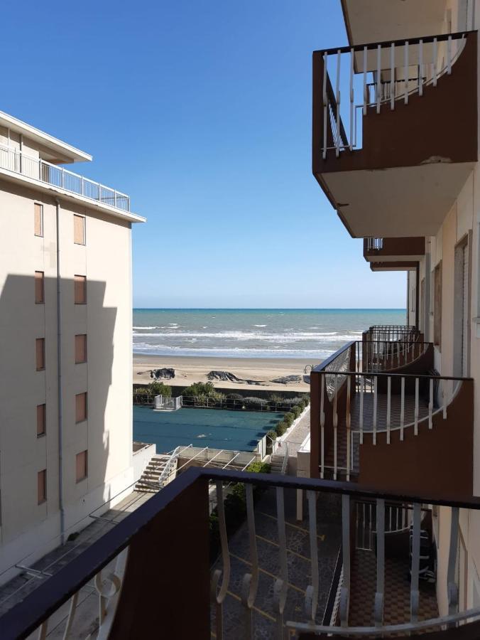 Residence Faro - Walterigato Apartments Solo Per Famiglie Lido di Jesolo Zewnętrze zdjęcie